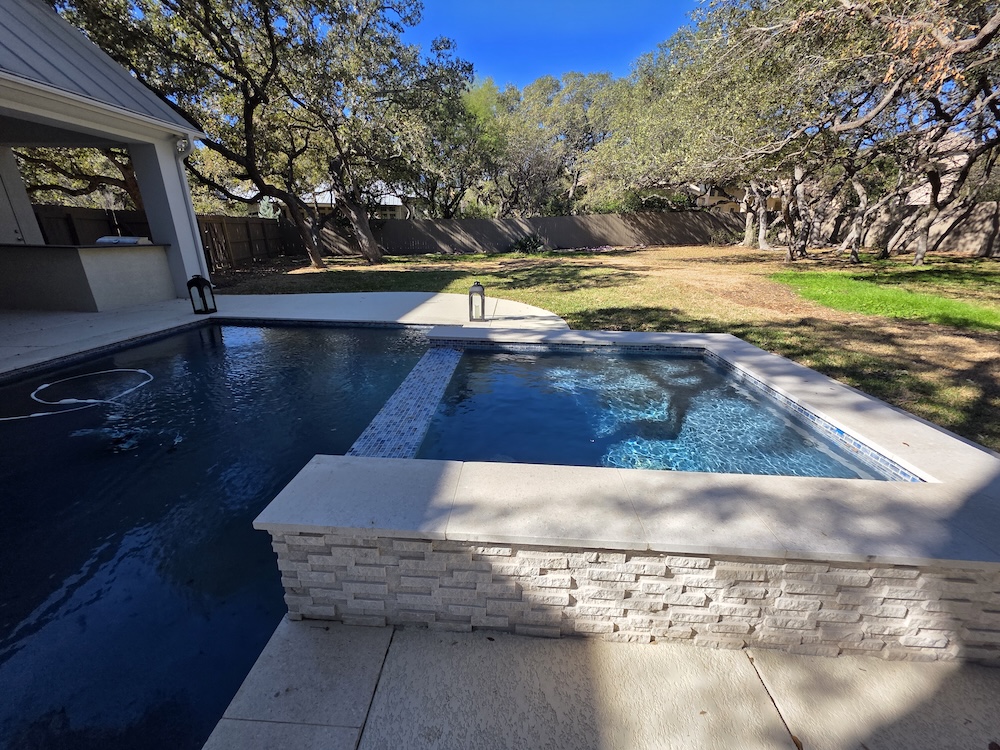 Elegant Oaks Estate photo 2