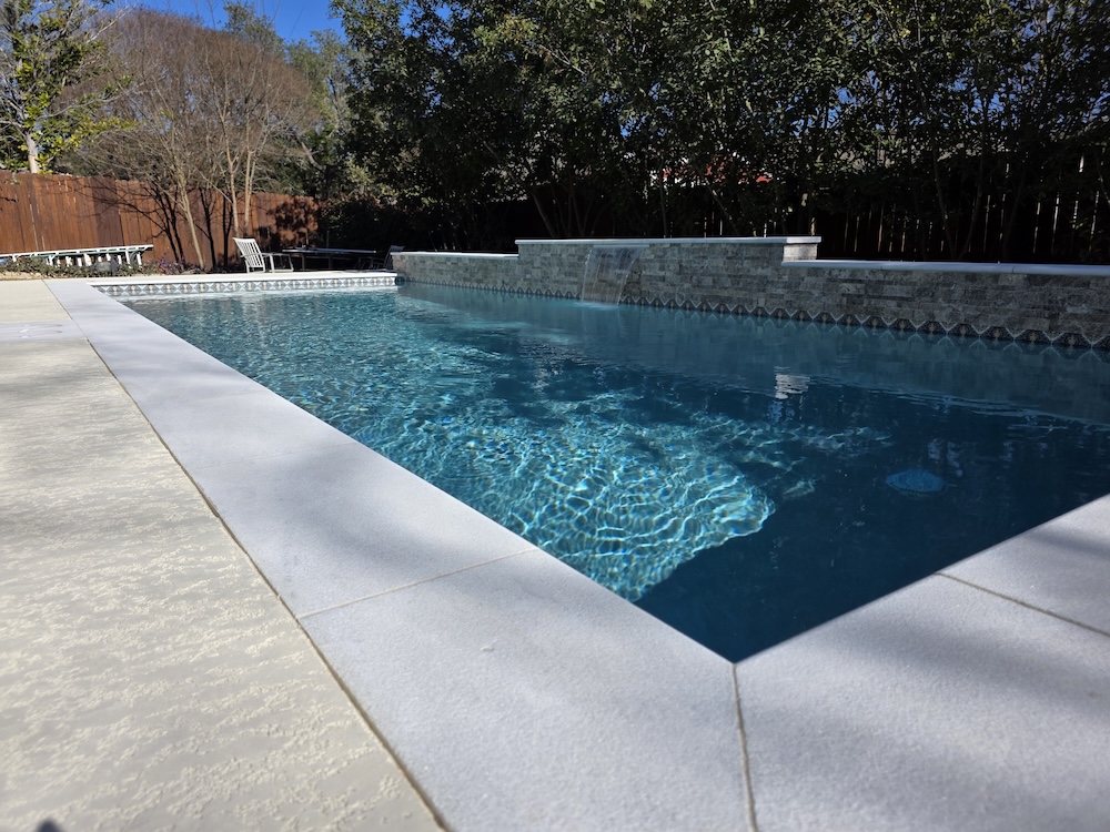 Clean Lines Pool photo 3