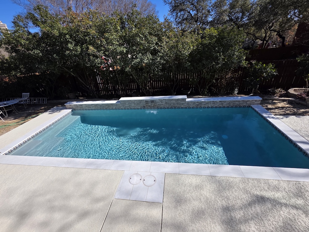 Clean Lines Pool photo 4